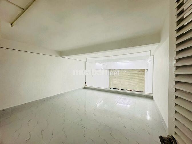 Nhà ngay góc MT Đinh Tiên Hoàng, Q1, nhà 5 tầng, DTS 220m2, 58 tr/th