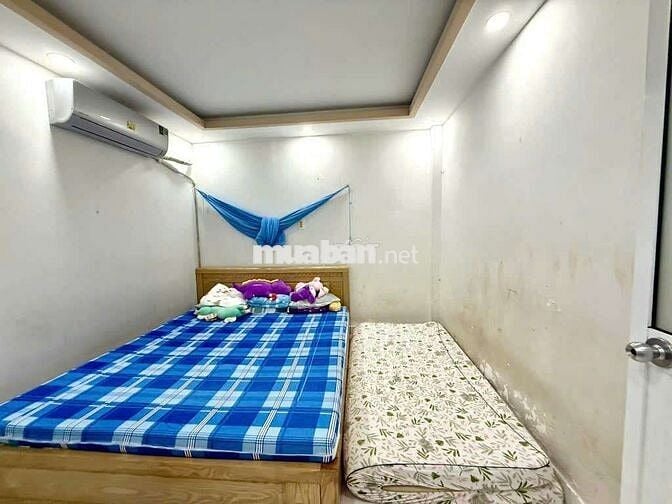 Bán Nhà Thới An Quận 12 - 2 Tầng 4,5m X 14m ngay HXH - Hơn 3. Đồng