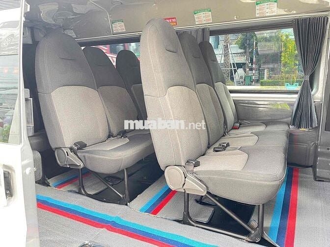 Ford Transit 2024 Siêu chuẩn có hỗ trợ góp