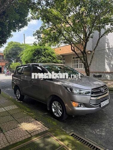 Toyota Innova 2018 2.0E - 165000 km