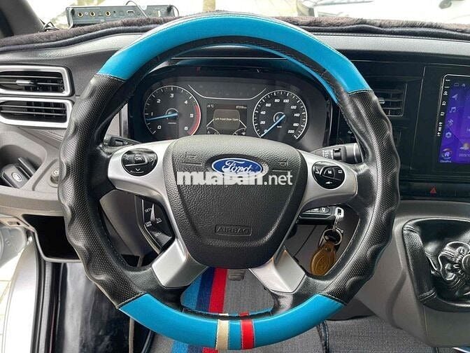 Ford Transit 2024 Siêu chuẩn có hỗ trợ góp