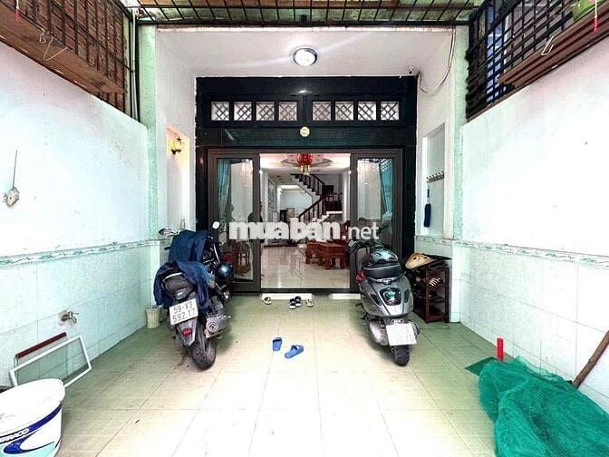 CHO THUÊ NHÀ LÀM CHDV 7PN CÓ THỂ CẢI TẠO ĐC 9PN GIÁ CHỈ 31TR500