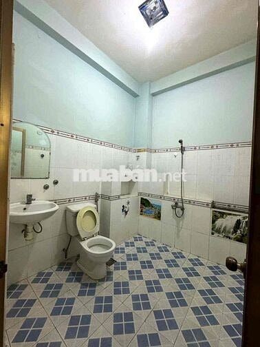 CHO THUÊ NHÀ LÀM CHDV 7PN CÓ THỂ CẢI TẠO ĐC 9PN GIÁ CHỈ 31TR500