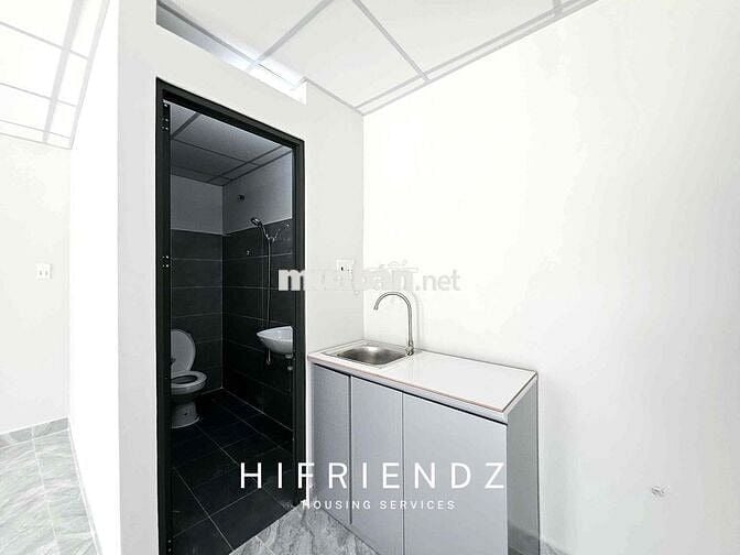 CHO THUÊ DÃY PHÒNG DƯỚI TRỆT siêu rộng 45m2 CÓ MÁY LẠNH gần ĐẦM SEN