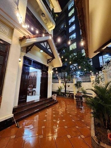 BÁN NHANH BIỆT THỰ - TT MỸ ĐÌNH  ♦️DT: 143m2 ~ 4 Tầng ♦️MT: 22.5m ~ Gi