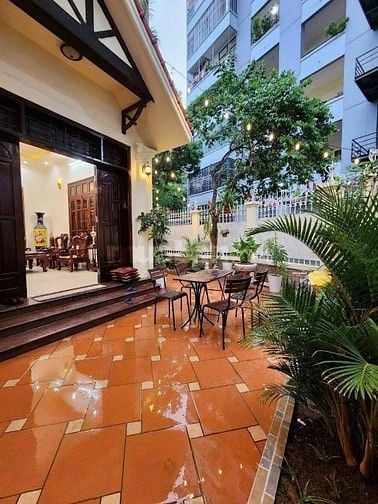 BÁN NHANH BIỆT THỰ - TT MỸ ĐÌNH  ♦️DT: 143m2 ~ 4 Tầng ♦️MT: 22.5m ~ Gi
