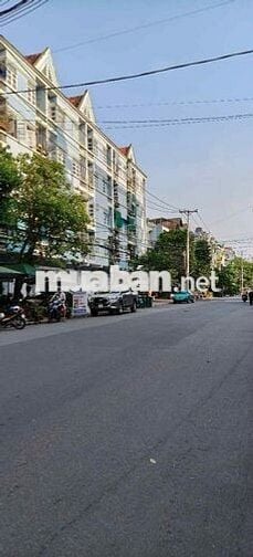Bán shophouse, Quận 7, Gò ô môi, mặt tiền ngang 7m, giá 4,5 tỷ