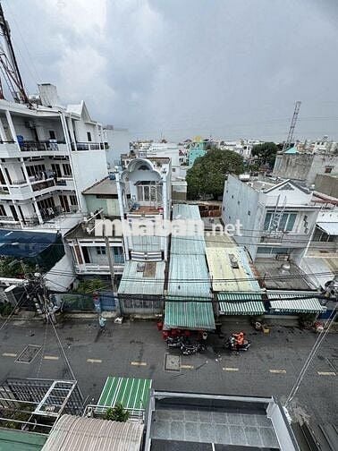 Bán nhà mặt tiền đường, ngay bến xe miền tây 4 tầng 5pn, đường rộng 7m