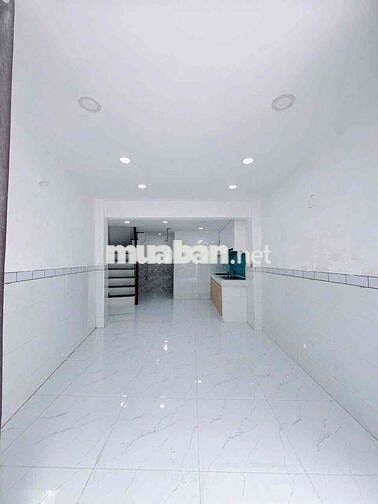 Cho thuê nhà đẹp - 3 tầng - Ngang 3 dài 10 - Vĩnh Hội Chỉ 12 triệu.