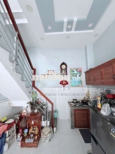Nhà bán Đường Lô Tư Hẻm 6M, 4tầng, 4PN, đúc bê tông, Giá 3,5ty