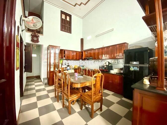Cho thuê Nhà nguyên căn nội thất gỗ xịn 2pn Châu Văn Liêm- Vĩnh Nguyên