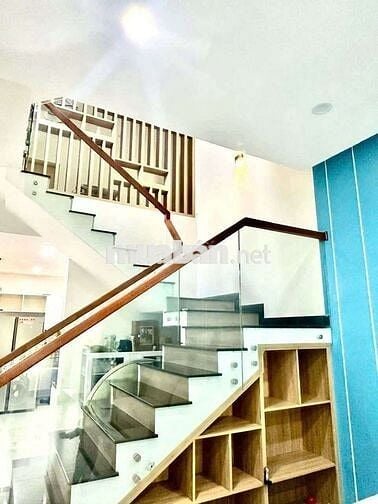 Cho thuê nhà 3 tầng gần chợ Hòa xuân