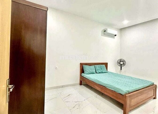 Cho thuê nhà 3 tầng gần chợ Hòa xuân