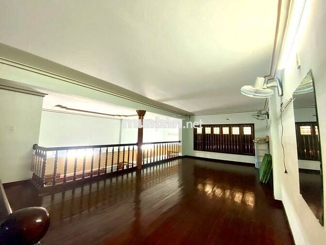 Cho thuê Nhà nguyên căn nội thất gỗ xịn 2pn Châu Văn Liêm- Vĩnh Nguyên