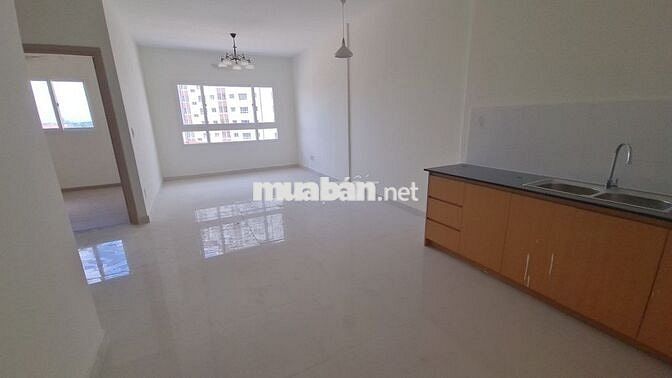 Bán căn hộ Green Town Bình Tân 63m2/ 2PN, tặng NT, giá 2.4 tỷ