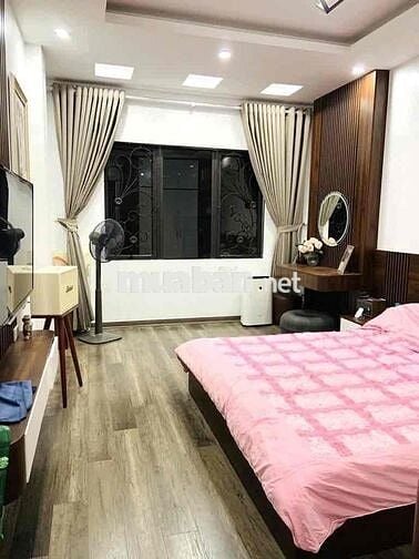 Phố Trung Kính - 10m ra phố - 45m2 x 5 tầng,Vf3 đỗ cửa chỉ hơn 13tỷ