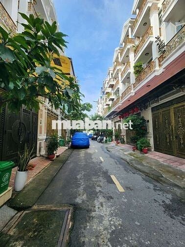 NHÀ TRỆT LỬNG 2 LẦU TUM CẠNH VẠN PHÚC
