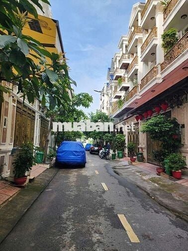 NHÀ TRỆT LỬNG 2 LẦU TUM CẠNH VẠN PHÚC