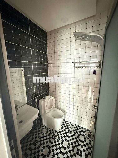 NHÀ TRỆT LỬNG 2 LẦU TUM CẠNH VẠN PHÚC