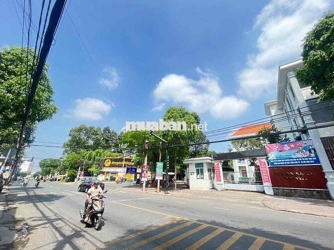 trung tâm biên hoà 4.200m2 full thổ cư
