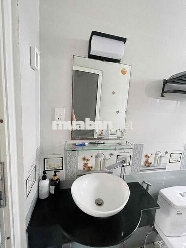 STUDIO BAN CÔNG-FULL NT-FULL DECOR