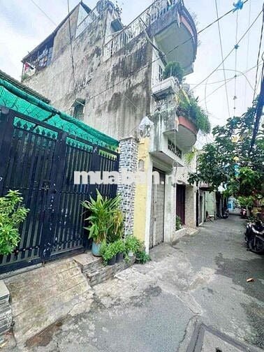 NHÀ Ở PHÚ QUẬN VỊ TRÍ ĐẸP GIÁ TỐT