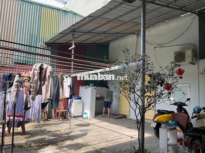 Cho thuê phòng trọ có gác xép phố Vĩnh Hưng