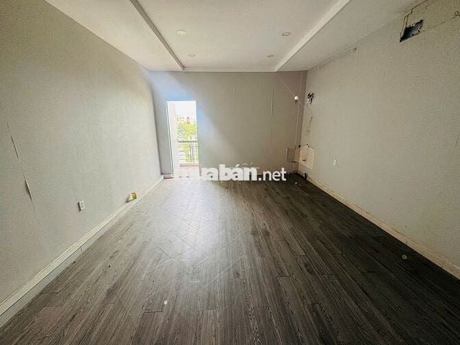 CHO THUÊ NHÀ MẶT TIỀN TẠ QUANG BỬU Q8 GẦN PARC MALL. 4X20M, 3 LẦU, 6PN
