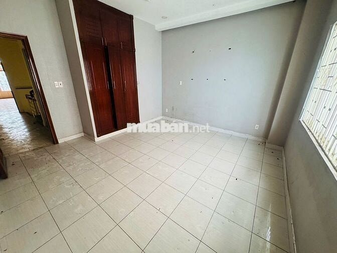 CHO THUÊ NHÀ MẶT TIỀN TẠ QUANG BỬU Q8 GẦN PARC MALL. 4X20M, 3 LẦU, 6PN