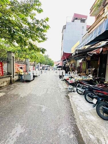 Mặt tiền Vàng đường Lạc Long Quân, ô tô vào nhà, kinh doanh ngày đêm