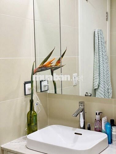 chính chủ bán căn  hộ M One Quận 7