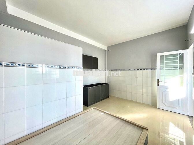 PHÒNG CHO THUÊ FULL NỘI THẤT QUẬN 10 – CMT8 – CÓ THANG MÁY