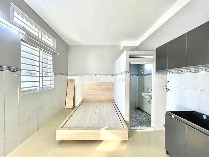 PHÒNG CHO THUÊ FULL NỘI THẤT QUẬN 10 – CMT8 – CÓ THANG MÁY