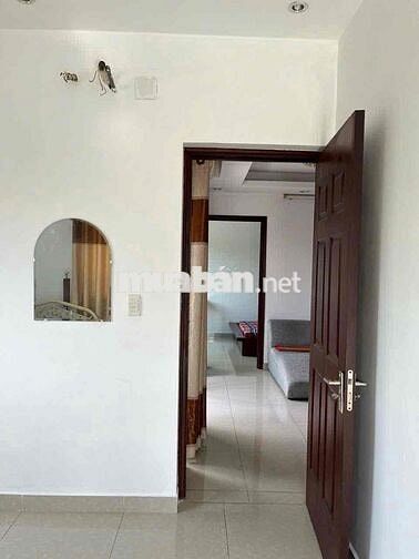 Bán chung cư Thái Sơn 82m2   3pn 2wc. Sân vườn 15m2. SHR. chỉ 2,7 tỷ