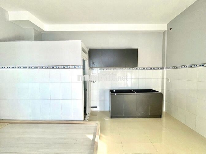 PHÒNG CHO THUÊ FULL NỘI THẤT QUẬN 10 – CMT8 – CÓ THANG MÁY