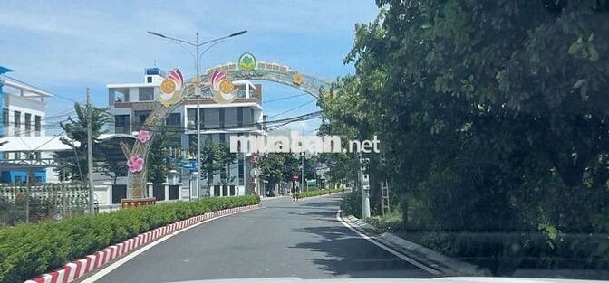 Cần bán 109m2 đất đấu giá trung tâm xã mễ sở cận kề vành đai 4