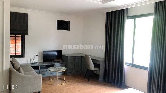Cho thuê căn góc  Khách sạn 2 MT Phạm Văn Nghị giá 200tr PMH
