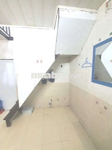 Nhà 2 tầng khép kín khu vực Tôn Thất Tùng, Trường Chinh
