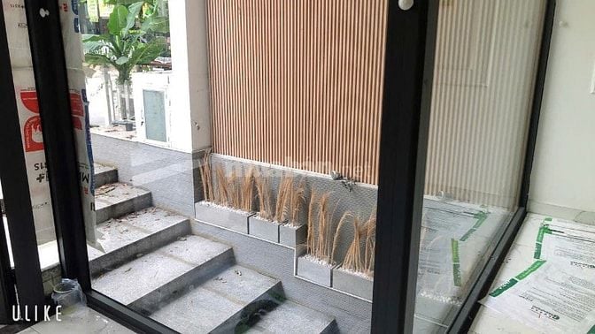 Cho thuê căn góc  Khách sạn 2 MT Phạm Văn Nghị giá 200tr PMH