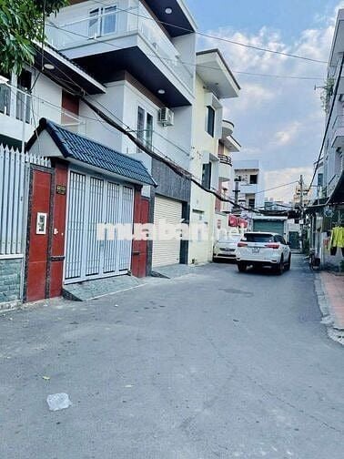 Cho thuê nhà NC 2pn 2wc hẻm xe hơi Quang Trung p11