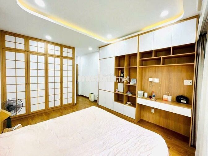 CỰC PHẨM! NHÀ 5T- NGUYỄN THIỆN THUẬT Q.3 - NGANG 4.1M - CHỈ 11.9 TỶ TL