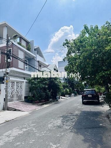 Biệt thự Quận 7 h.Đông Nam, 9m x 18.6m, 3 tầng, 2 mặt thoáng, 18 tỷ TL