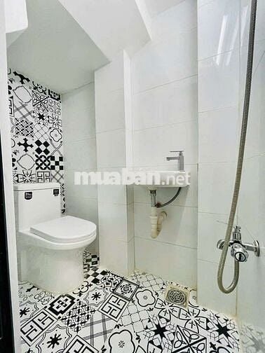 Cho thuê nhà NC 2pn 2wc hẻm xe hơi Quang Trung p11