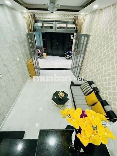 Cho thuê nhà NC 2pn 2wc hẻm xe hơi Quang Trung p11