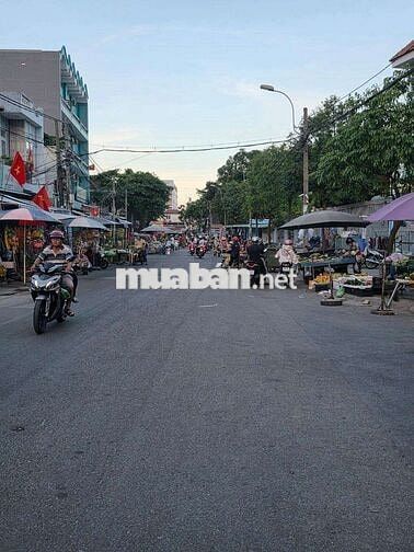 Nợ bank- bán gấp- nhà MTKD khu tên lửa nở hậu