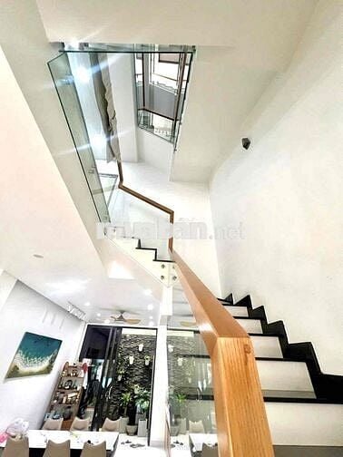 NHÀ ĐẸP NGAY AEON TÂN PHÚ (Ngang 4 nở hậu 4.3 mét)