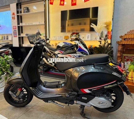 cần bán con vespa đã lên đồ chơi nhiều