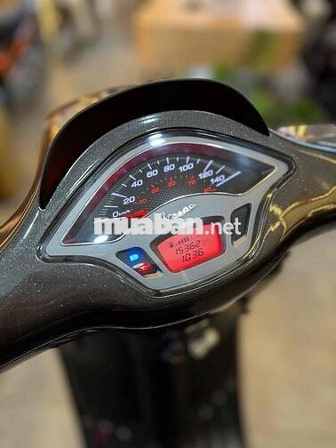 cần bán con vespa đã lên đồ chơi nhiều