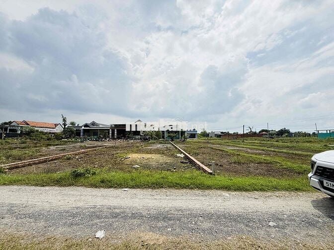 ĐẤT TRUNG TÂM ĐỨC HOÀ – DT: 159m2 ( 5 X 32 ) - FULL THỔ - SỔ HỒNG RIÊN