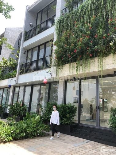 Khách cần mua 2 căn Shophuose liền kề dự án Casamia Võng Nhi